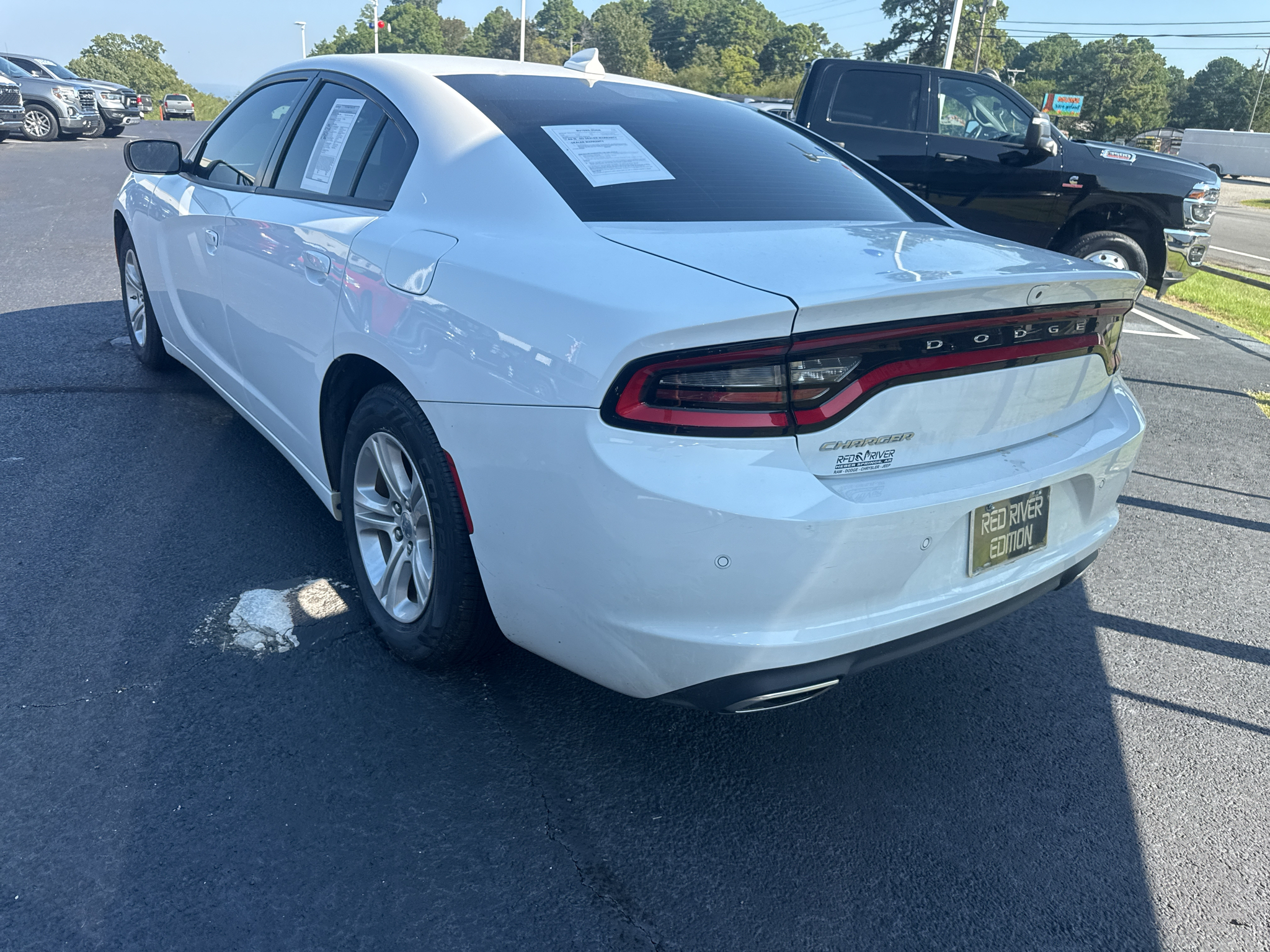 2023 Dodge Charger SXT photo 6