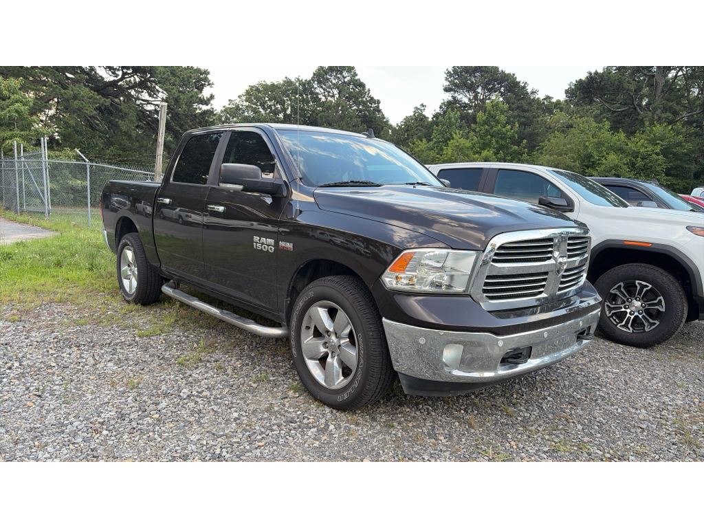 2016 RAM 1500 Big Horn 4x4 Crew Cab 5'7's photo