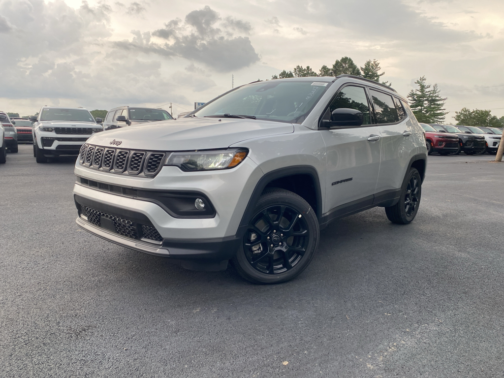 2026 Jeep Compass Latitude Altitude photo 2