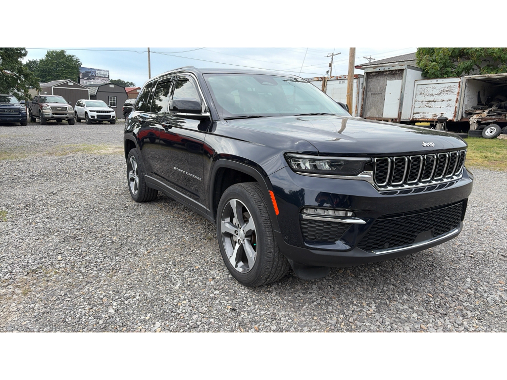 2023 Jeep Grand Cherokee Limited photo 3