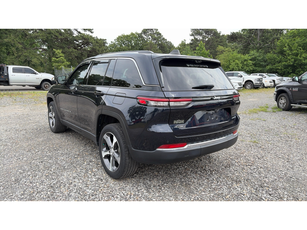 2023 Jeep Grand Cherokee Limited photo 5