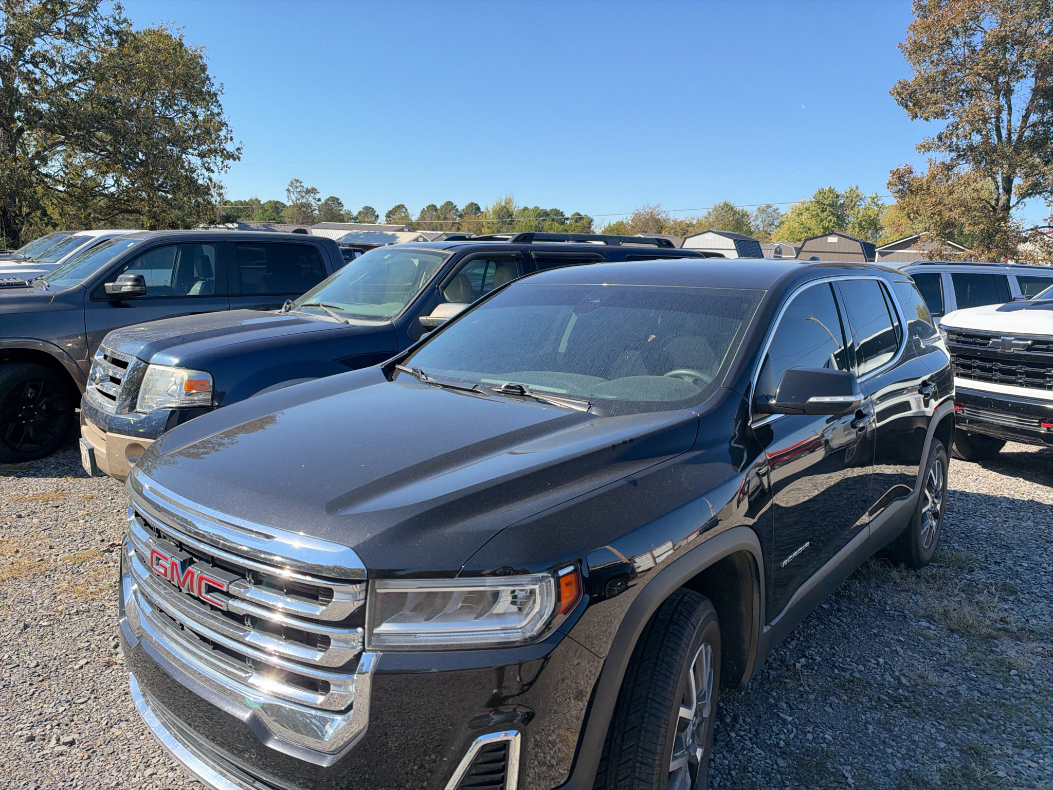 2023 GMC Acadia SLE photo 1
