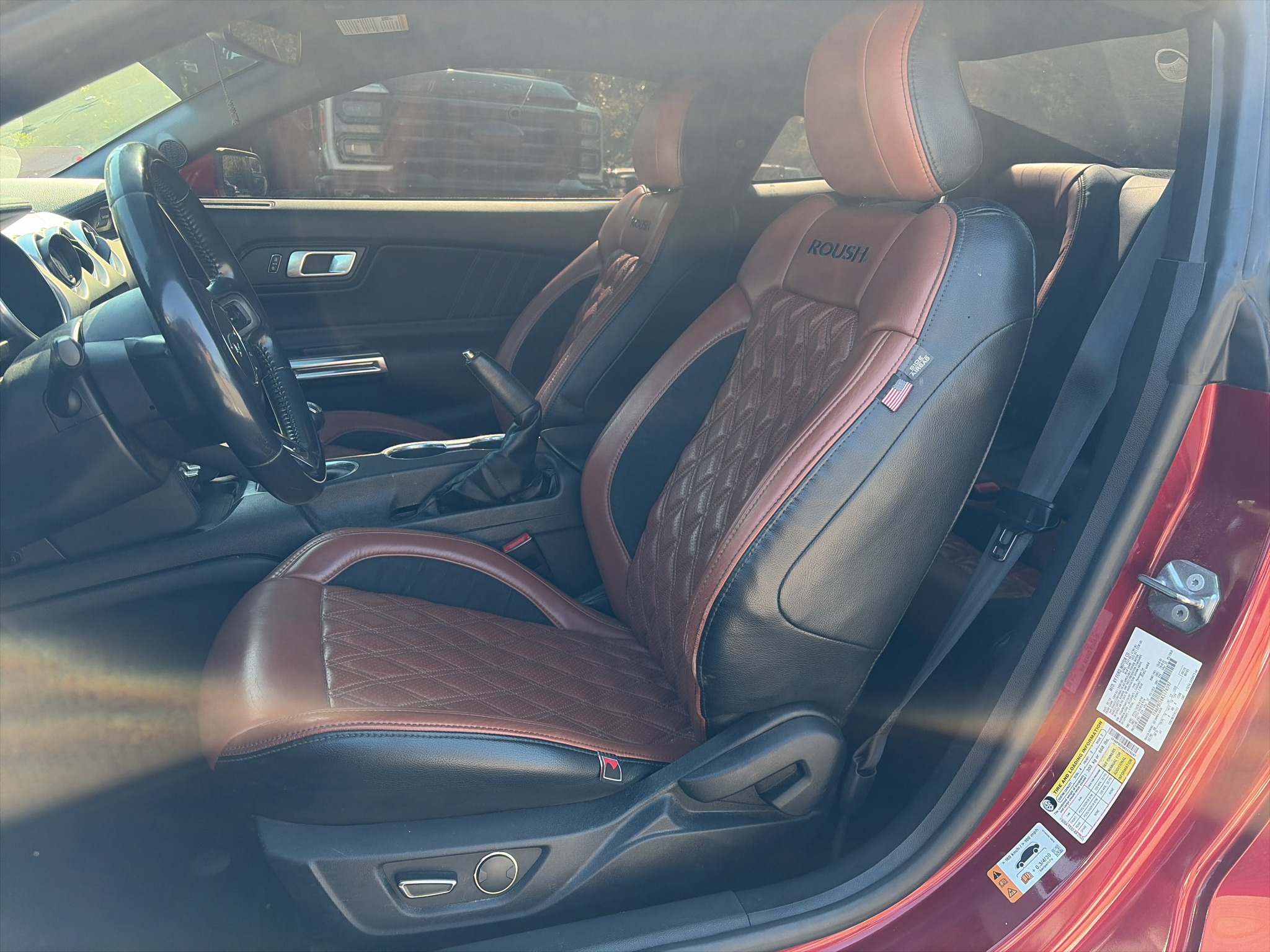 2019 Ford Mustang GT Premium photo 4