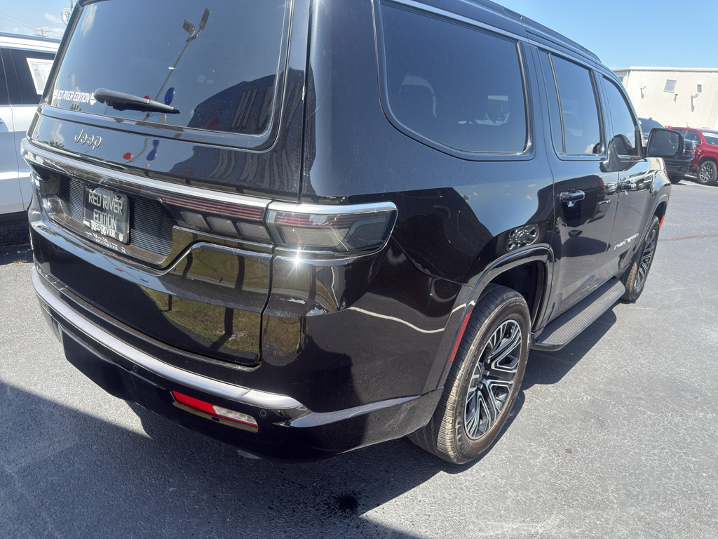 2026 Jeep Grand Wagoneer Base photo 5