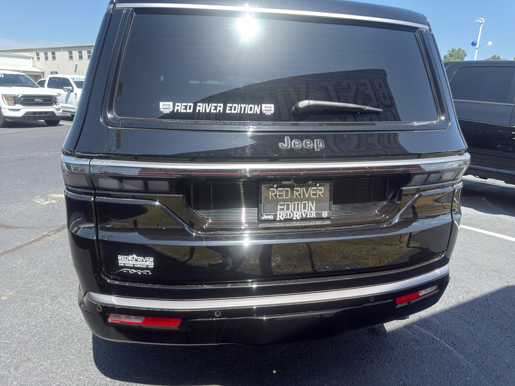 2026 Jeep Grand Wagoneer Base photo 6