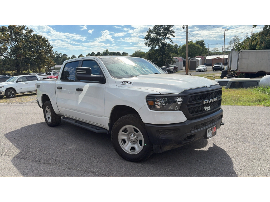 2024 Ram 1500 Tradesman photo 2