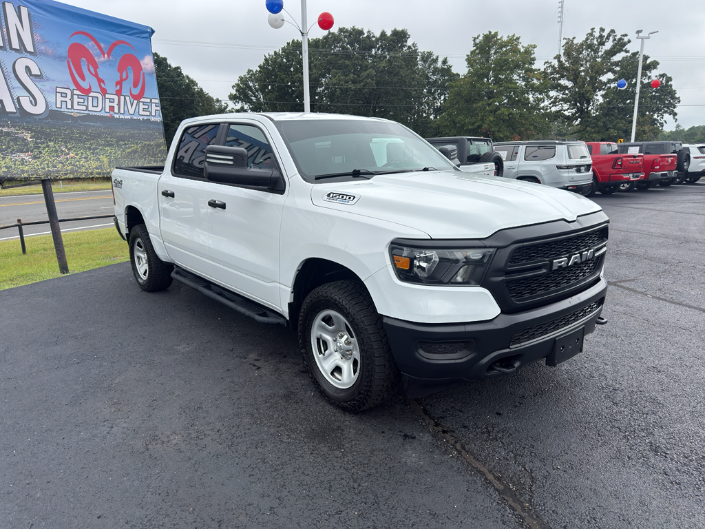 2024 Ram 1500 Tradesman photo 3