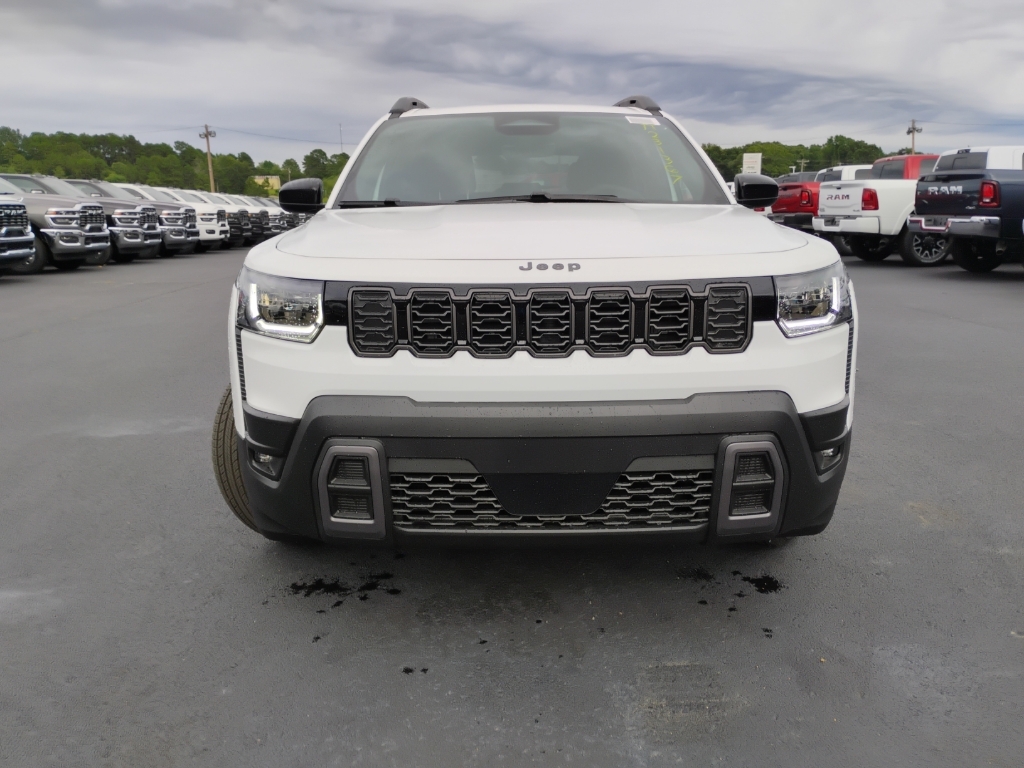 2026 Jeep Cherokee Laredo photo 2