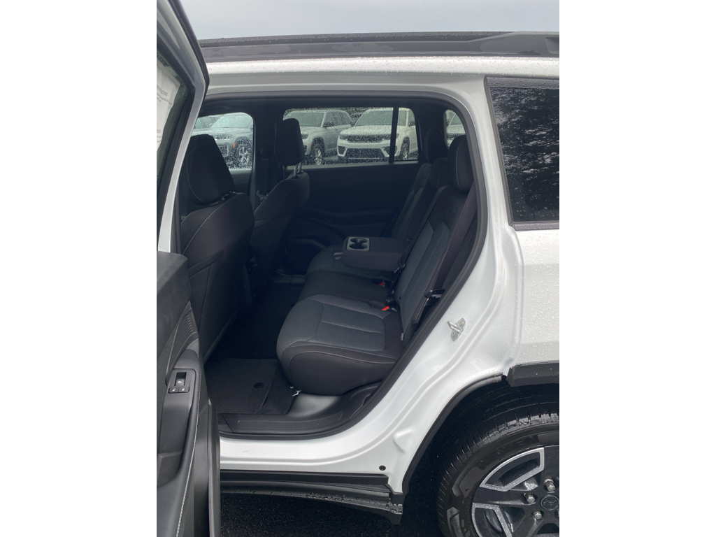 2026 Jeep Cherokee representative vehicle photo
