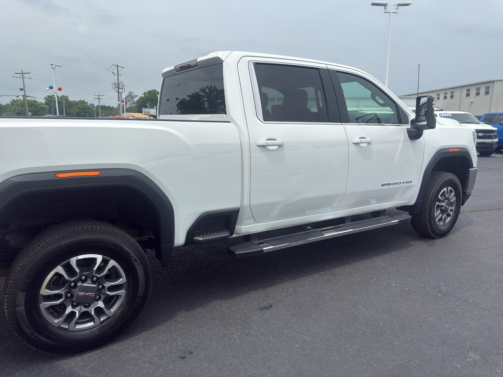 2021 GMC Sierra SLE photo 4