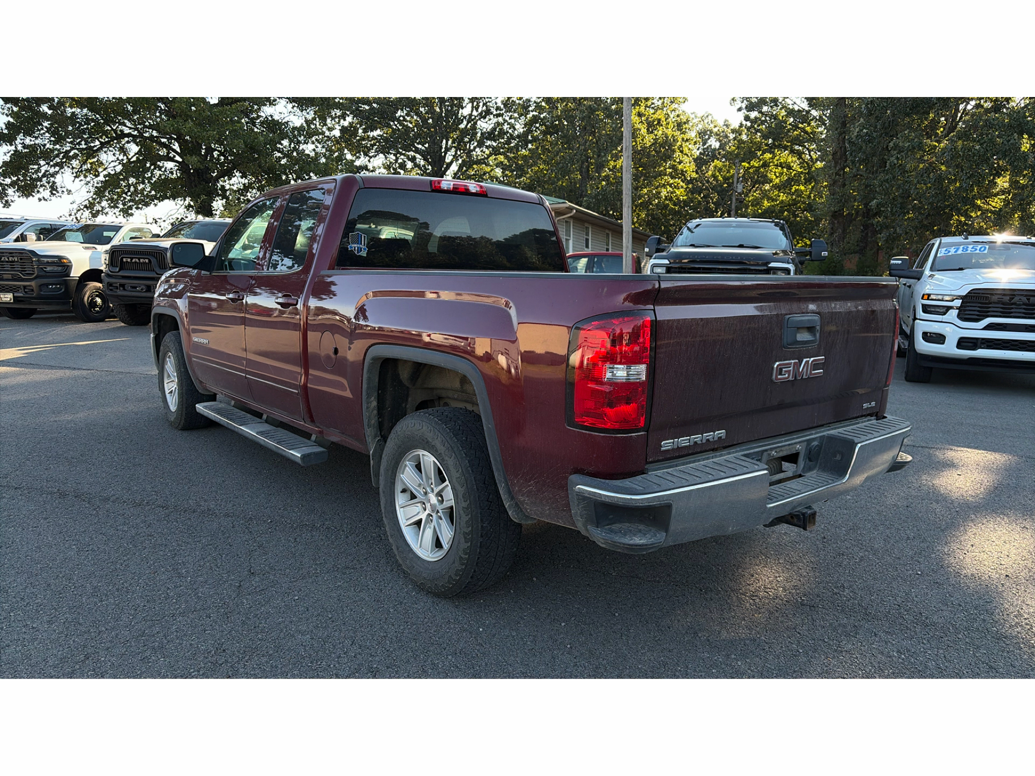 2015 GMC Sierra SLE photo 4