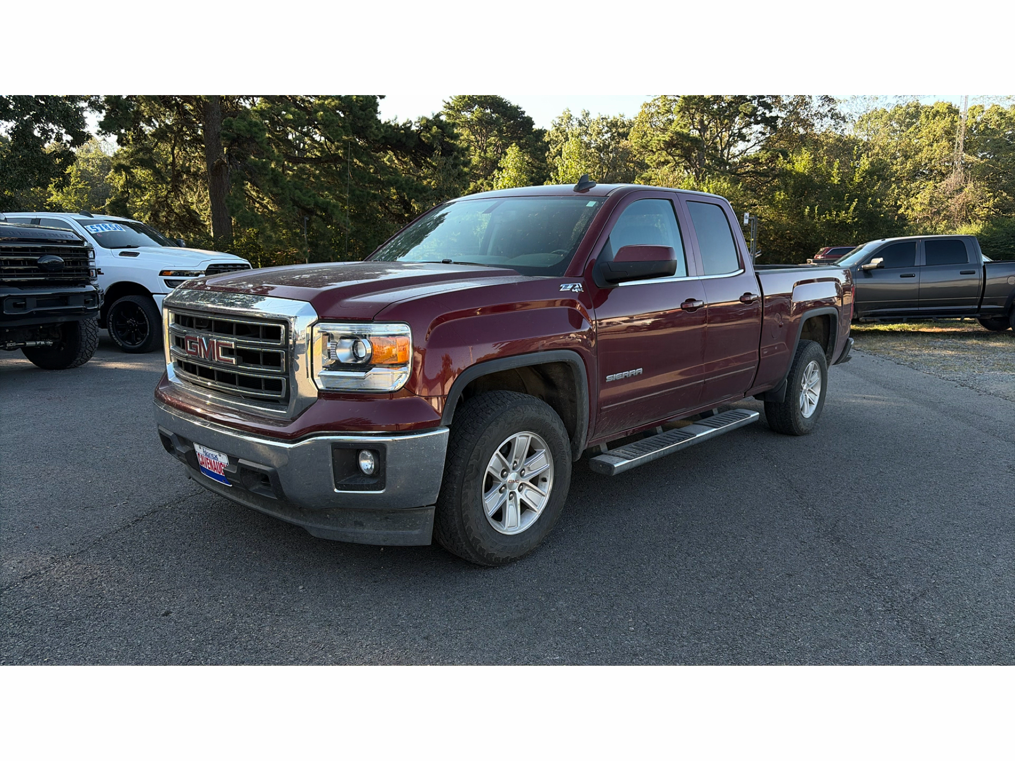2015 GMC Sierra SLE photo 1