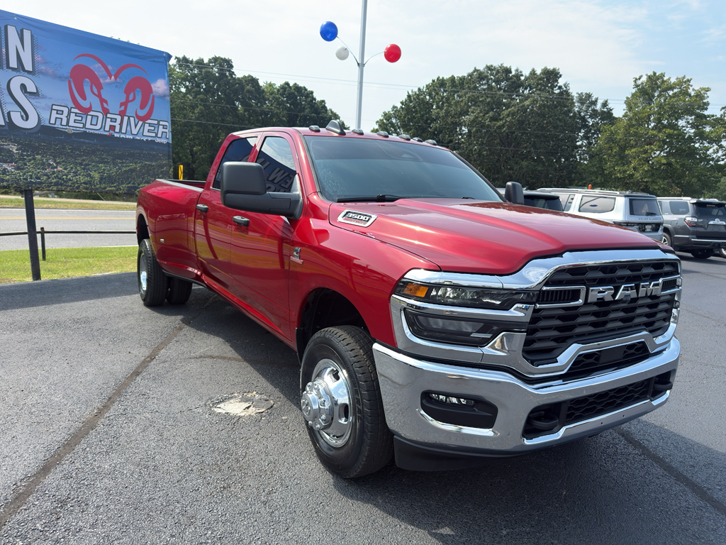 2026 Ram 3500 Tradesman photo 3