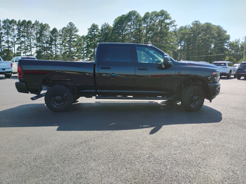 2026 Ram 2500 Tradesman photo 4
