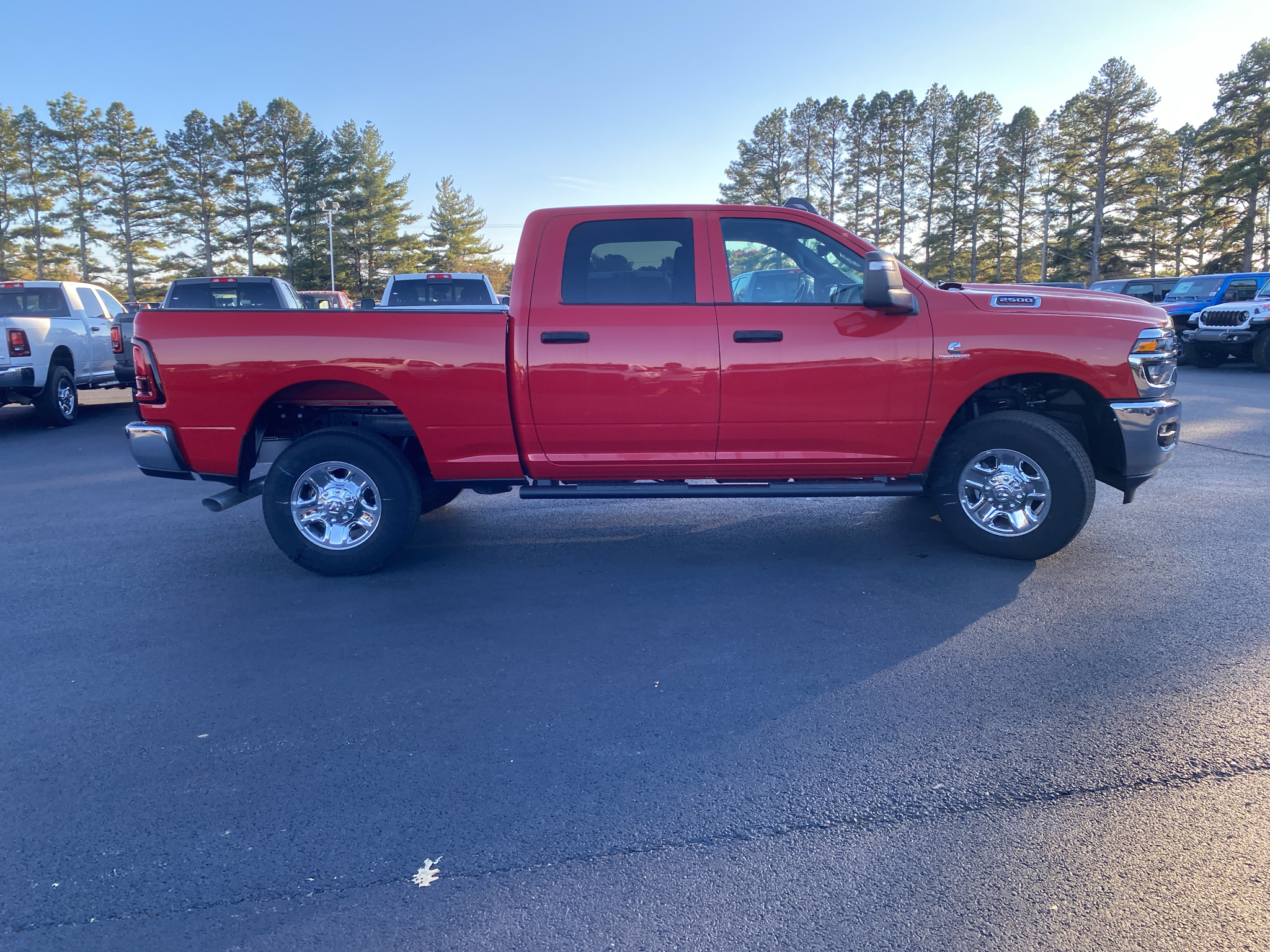 2026 Ram 2500 Tradesman photo 4