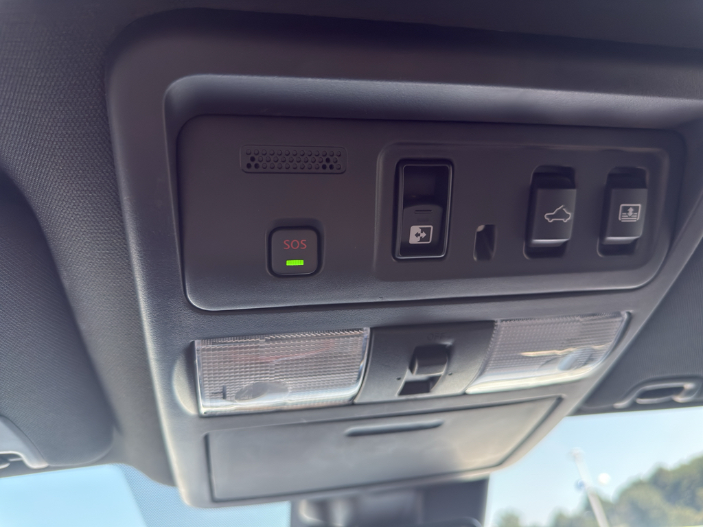 2024 Nissan Titan representative vehicle photo