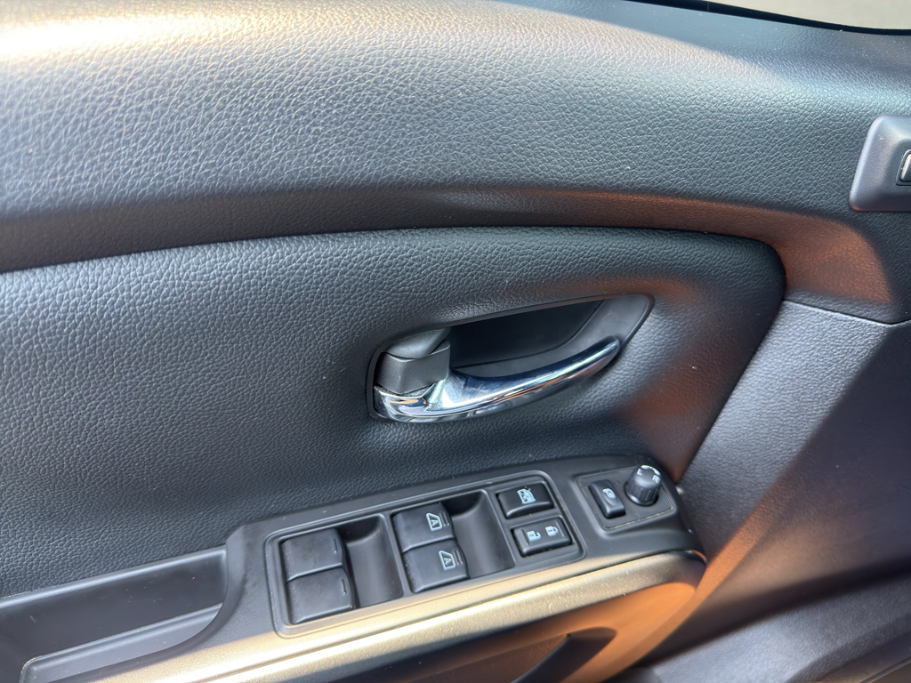 2024 Nissan Titan representative vehicle photo