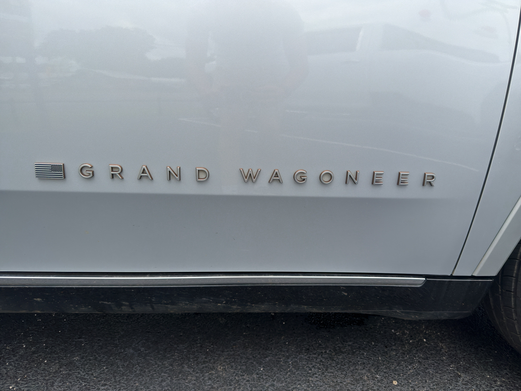 2022 Jeep Grand Wagoneer representative vehicle photo