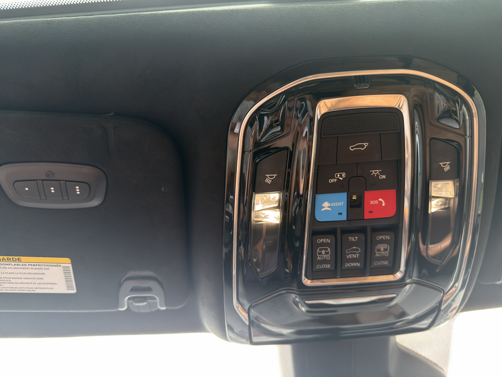 2022 Jeep Grand Wagoneer representative vehicle photo