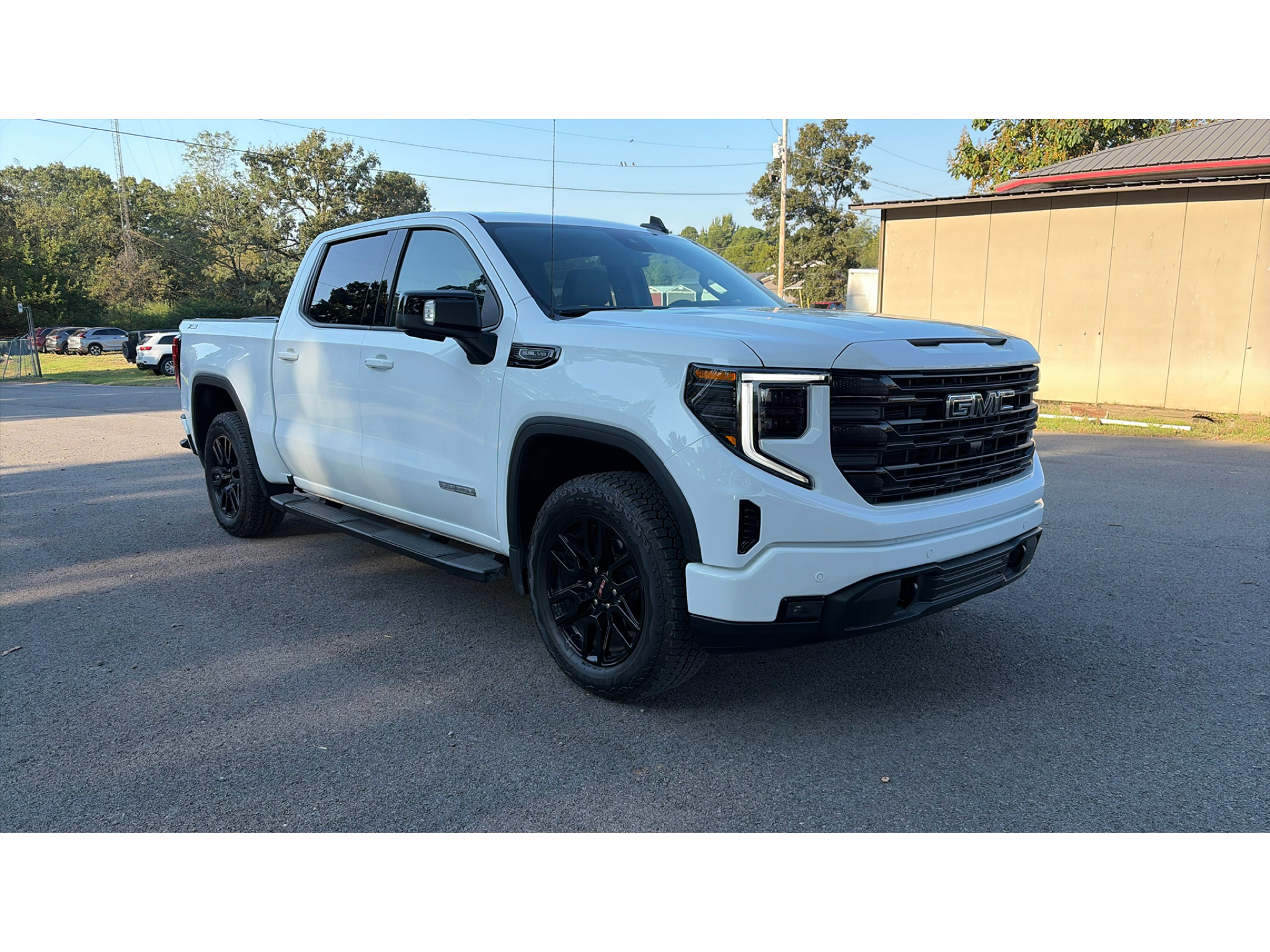 2024 GMC Sierra Elevation photo 6