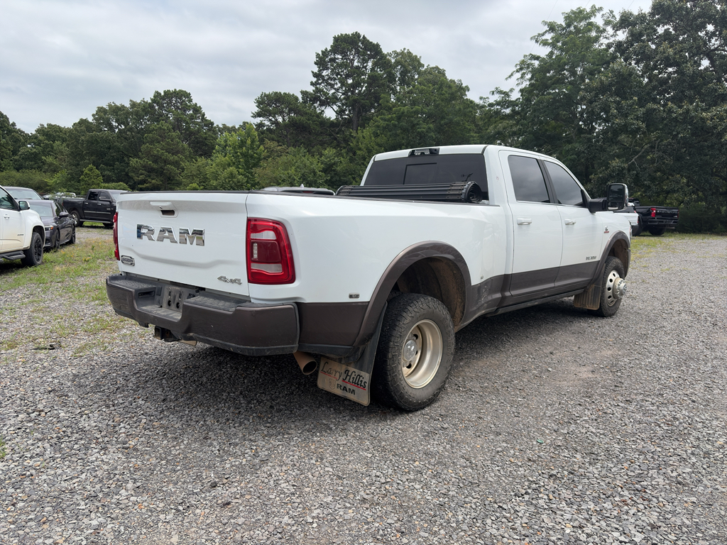 2023 Ram 3500 Longhorn photo 3
