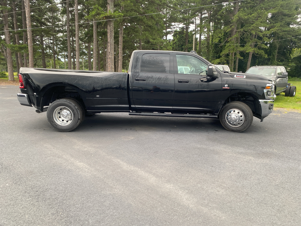 2026 Ram 3500 Tradesman photo 4