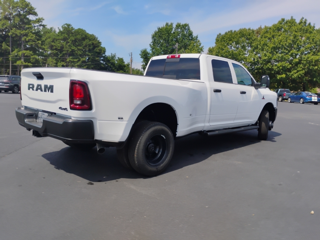 2026 Ram 3500 Tradesman photo 5