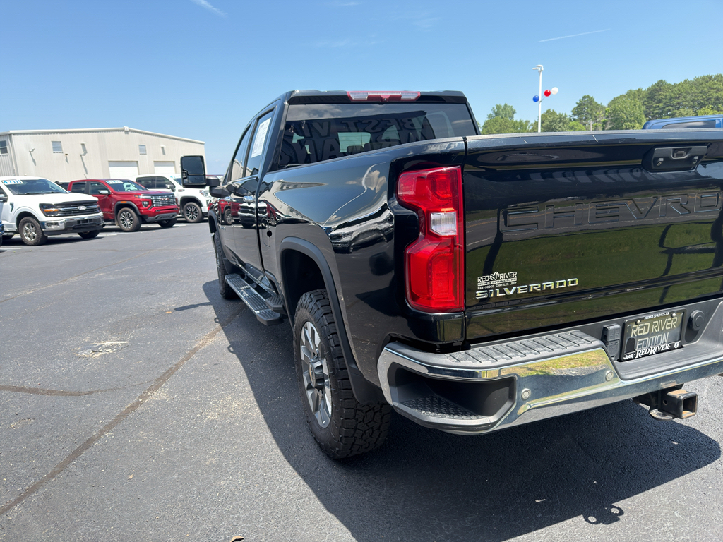 2022 Chevrolet Silverado HD representative vehicle photo