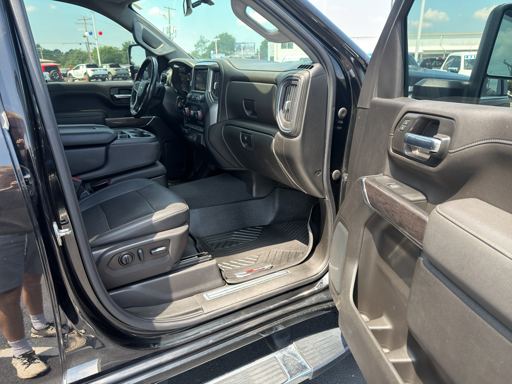 2022 Chevrolet Silverado HD representative vehicle photo