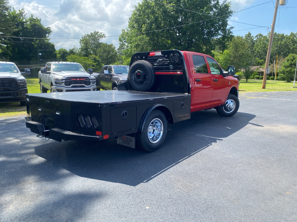 2026 Ram 3500 Chassis Tradesman photo 4