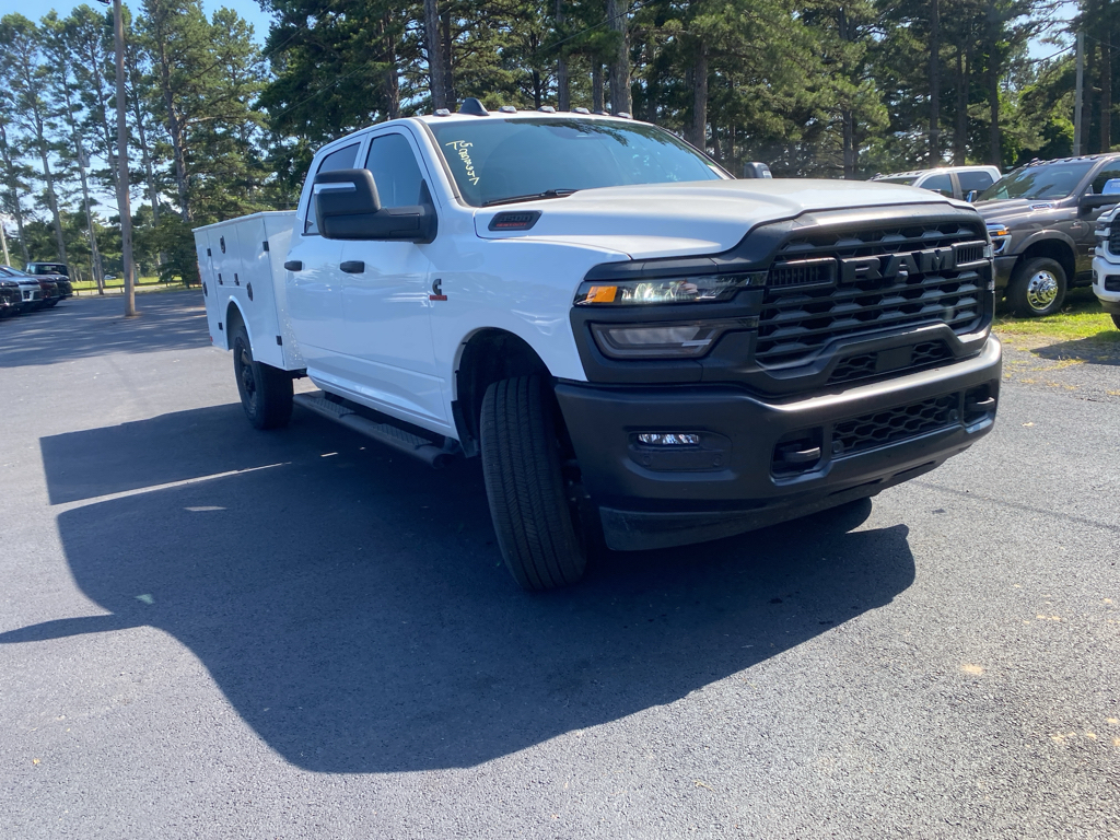 2026 Ram 3500 Tradesman photo 3