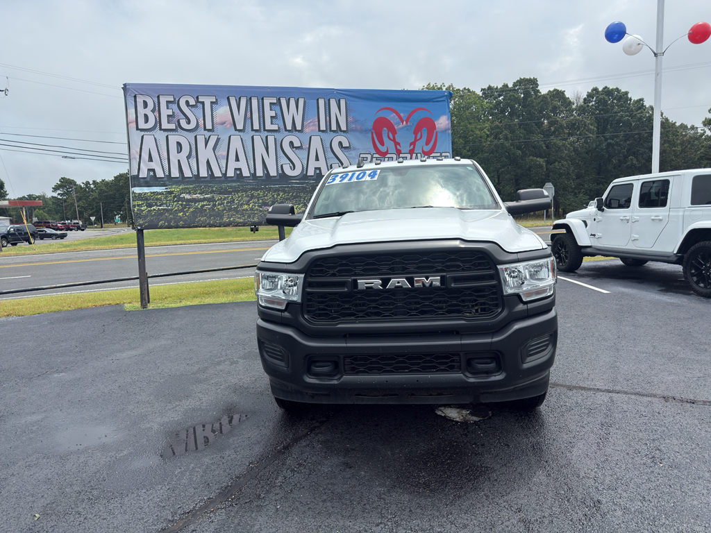 2020 Ram 3500 Tradesman photo 2