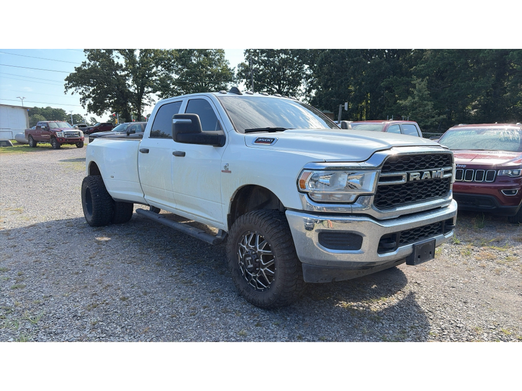 2024 Ram 3500 representative vehicle photo