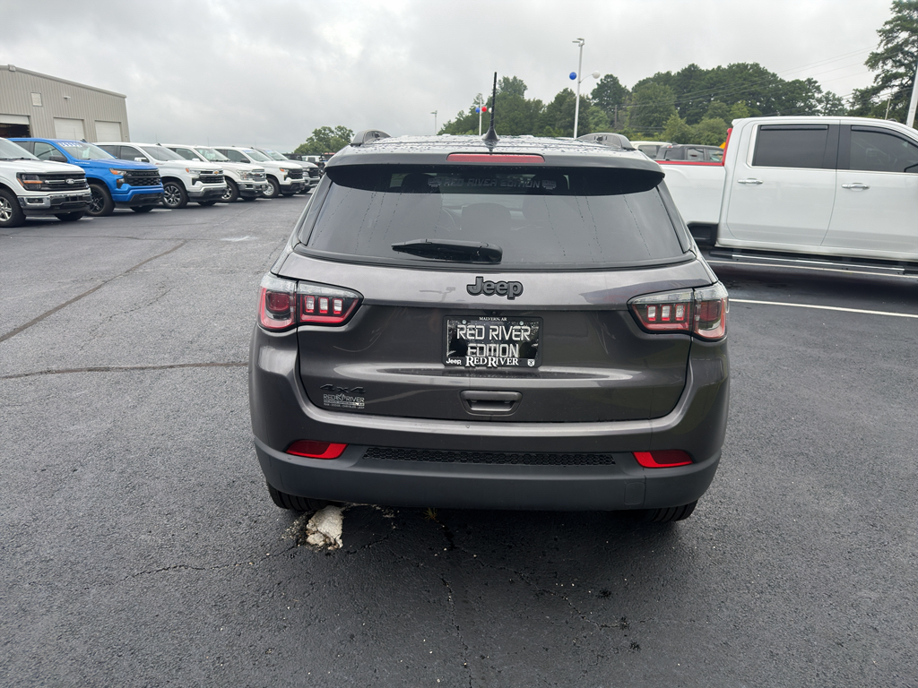 2024 Jeep Compass Latitude photo 6