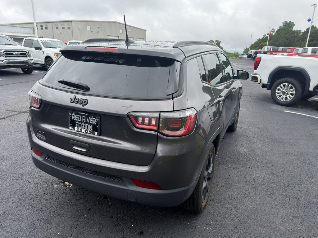 2024 Jeep Compass Latitude photo 5