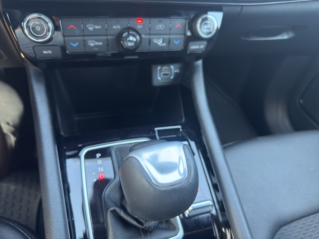 2024 Jeep Compass representative vehicle photo