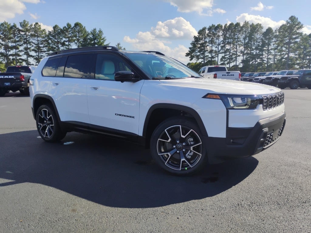 2026 Jeep Cherokee Overland photo 3