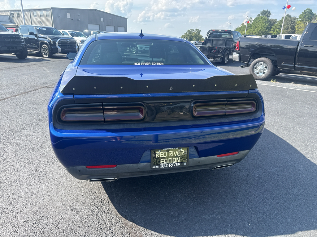 2018 Dodge Challenger SXT Plus photo 6