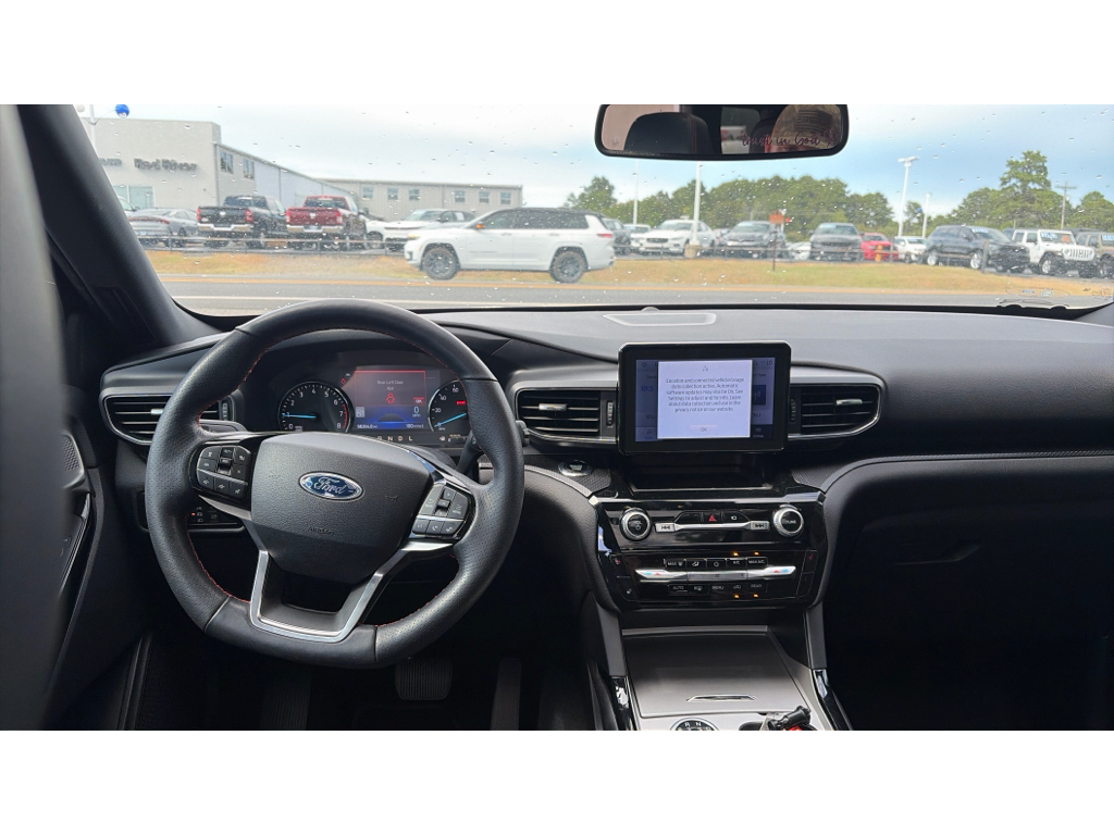 2023 Ford Explorer ST-Line photo 6