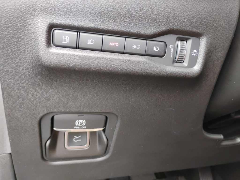 2026 Jeep Cherokee representative vehicle photo