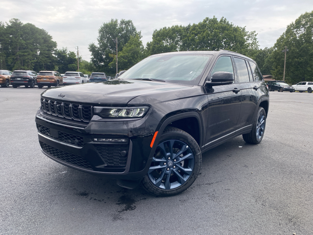 2026 Jeep Grand Cherokee 85th Anniversary Edition photo 1