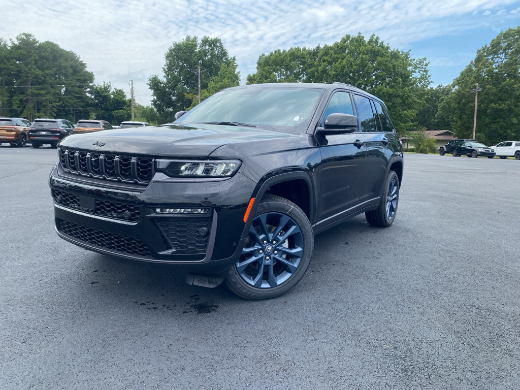 2026 Jeep Grand Cherokee 85th Anniversary Edition photo 1
