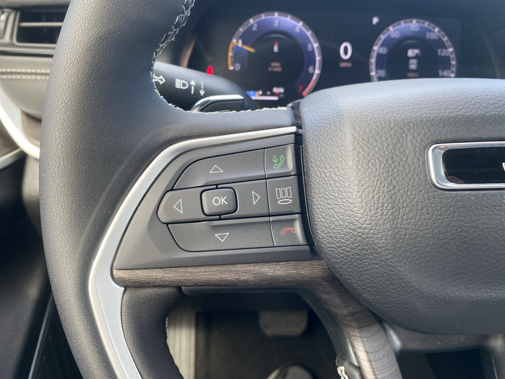 2026 Jeep Grand Cherokee representative vehicle photo