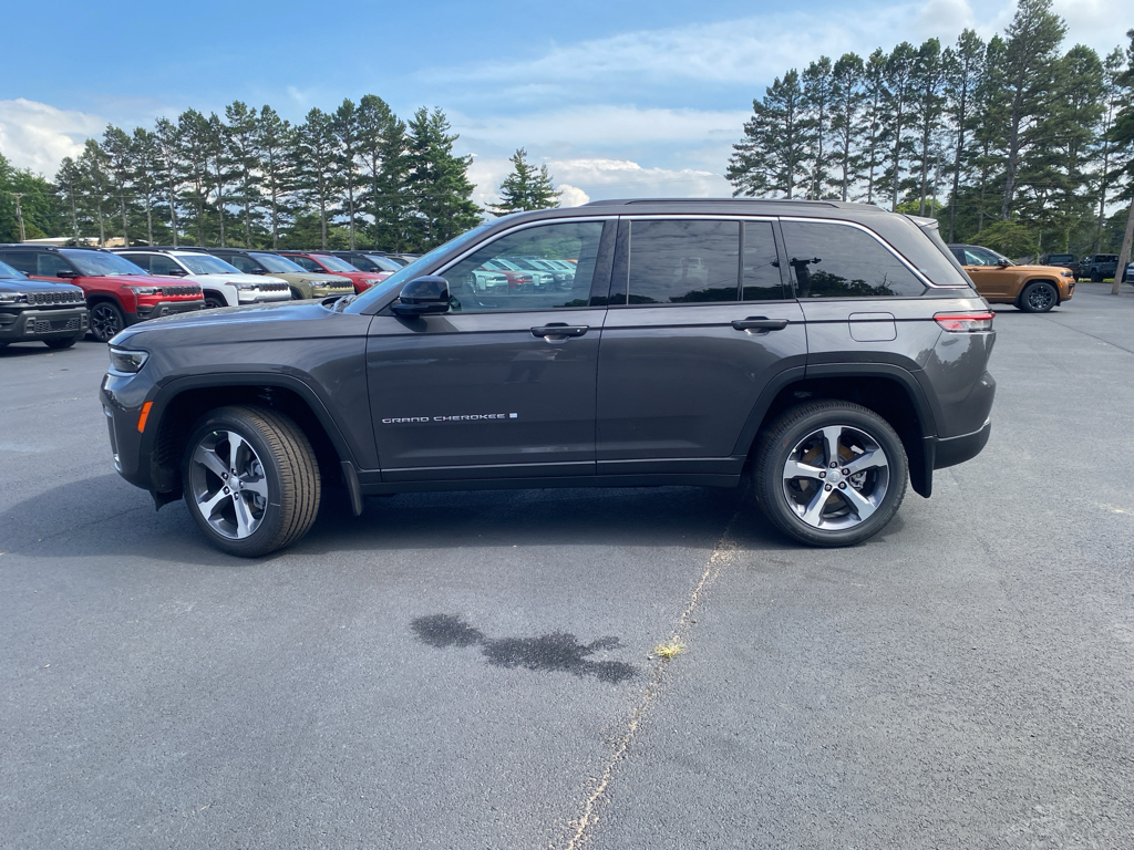 2026 Jeep Grand Cherokee representative vehicle photo