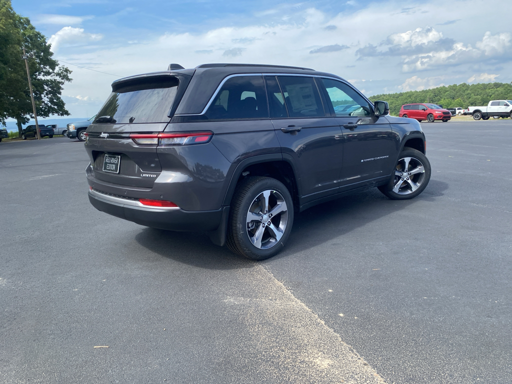 2026 Jeep Grand Cherokee representative vehicle photo