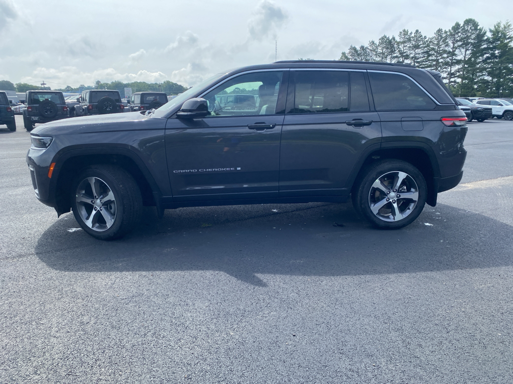 2026 Jeep Grand Cherokee representative vehicle photo