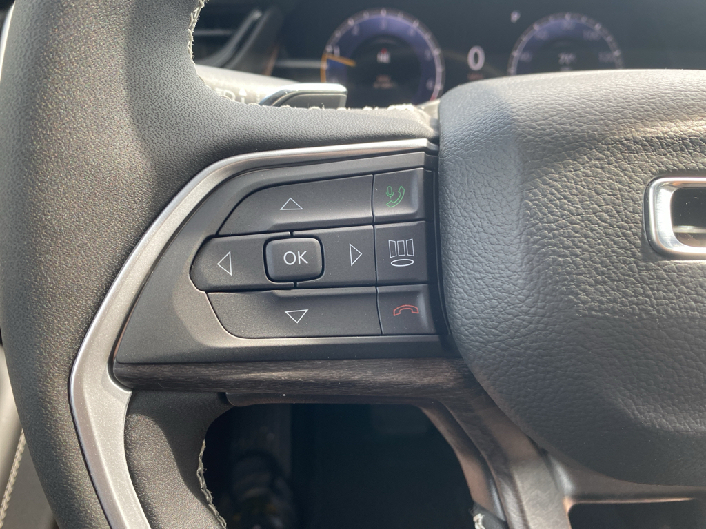 2026 Jeep Grand Cherokee representative vehicle photo