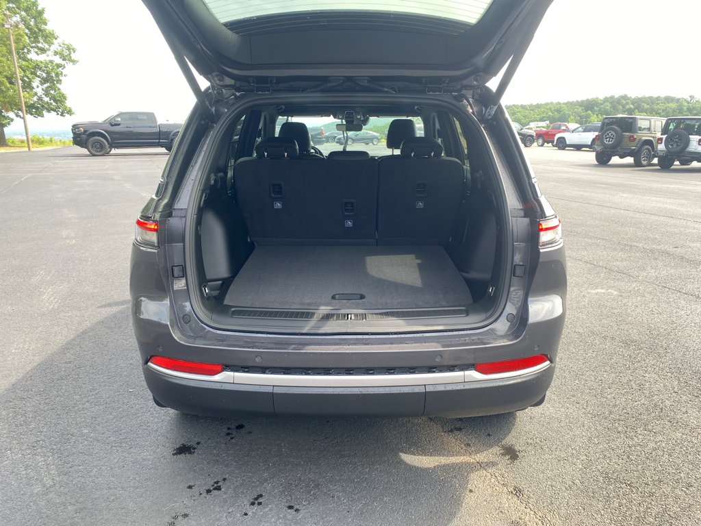 2026 Jeep Grand Cherokee representative vehicle photo