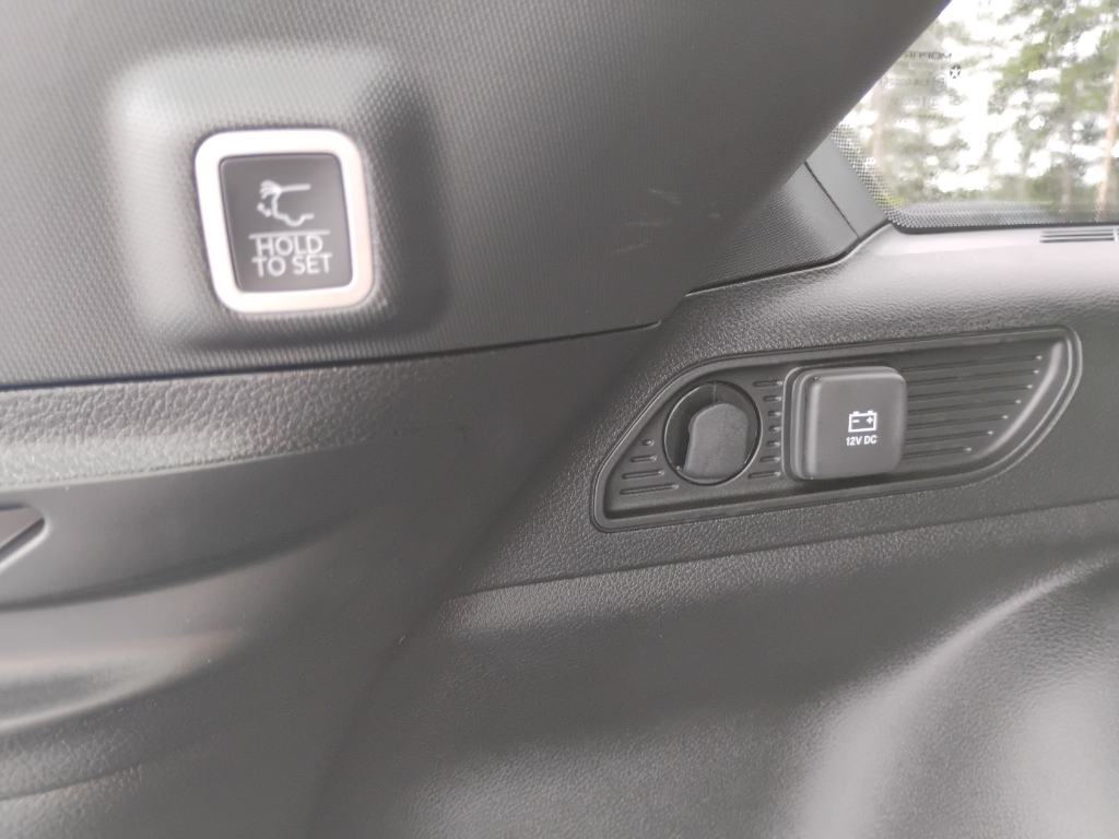 2026 Jeep Grand Cherokee representative vehicle photo