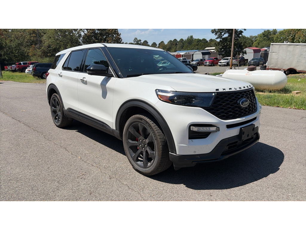 2022 Ford Explorer ST photo 2